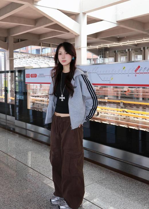 三叶草AD连帽棉卫衣外套 商品图2