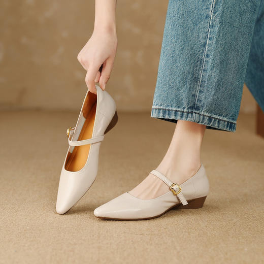 【预售5天】复古时尚坡跟浅口真皮单鞋新款一字扣带玛丽珍鞋LG&930-1771 商品图0