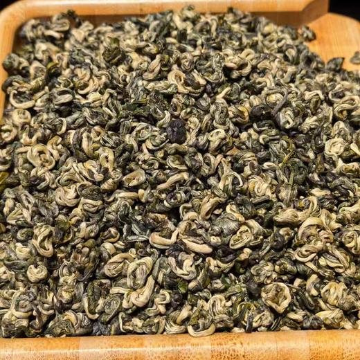 【近些年来樶强的一批】2026年顶亟茶！春茶的超鲜爽滋味！您绝未体验过得【至香碧螺】云抗十号最高端樶经典的碧螺春！云南碧螺春的巅峰作品！只限内部分享 300g/罐！ 商品图1