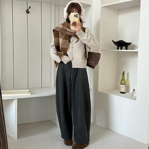 K.HIP 简韩杨桃裤 裤型分割裁剪 打造腿部立体廓形 垂坠挺括 一裤两穿 直筒束腿两种穿搭 SOFT POWER风 2603 商品图7