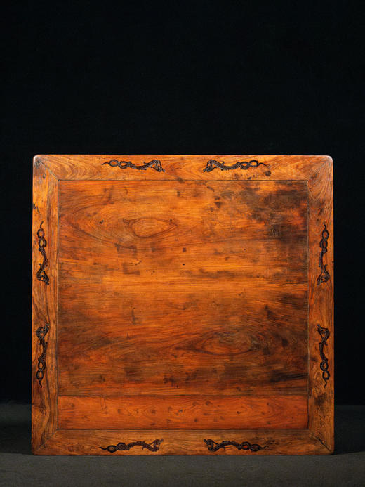 清早期	黄花梨嵌紫檀螭龙纹展腿方桌 商品图3