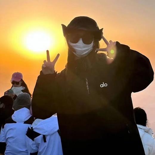 F030628舒适有型连帽户外外套夹克冲锋衣男女同款 商品图2