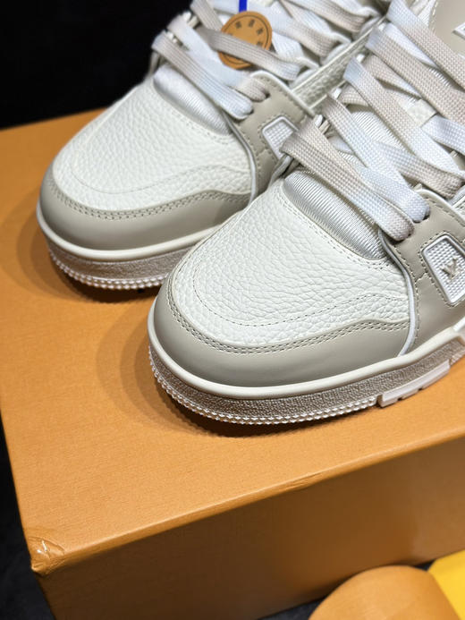 春季特惠💰650 公司级 LV 路易威登 trainer 走秀新款经典走秀新款 商品图6
