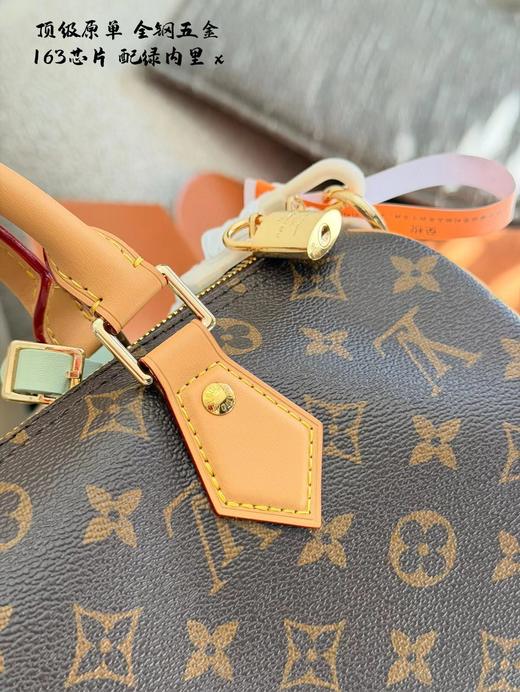 F0306117精美单肩长手柄硬箱挂饰彩色小手串男女同款手提包 商品图5