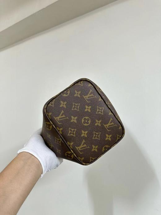 F030633韩系小众设计水桶包all in bb磁扣吸合手提包 商品图8