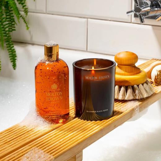 【有南】MOLTON BROWN 沉香金箔英伦皇室香氛沐浴露300ml 商品图3