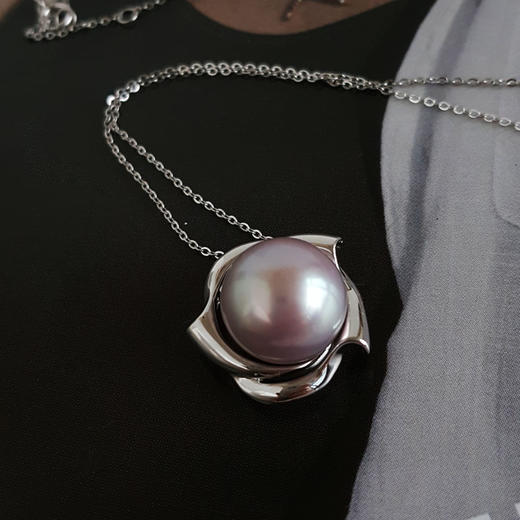 【天然正品】周大福AU750白金镶天然近完美约12.4MM珍珠吊坠项链 18.6*18.3*12.9MM（皆取最大值）280226NJT21 商品图4