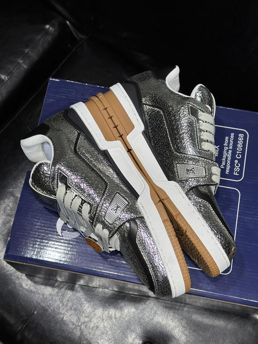 春季特惠💰650 公司级 LV 路易威登 trainer 走秀新款经典走秀新款 商品图4