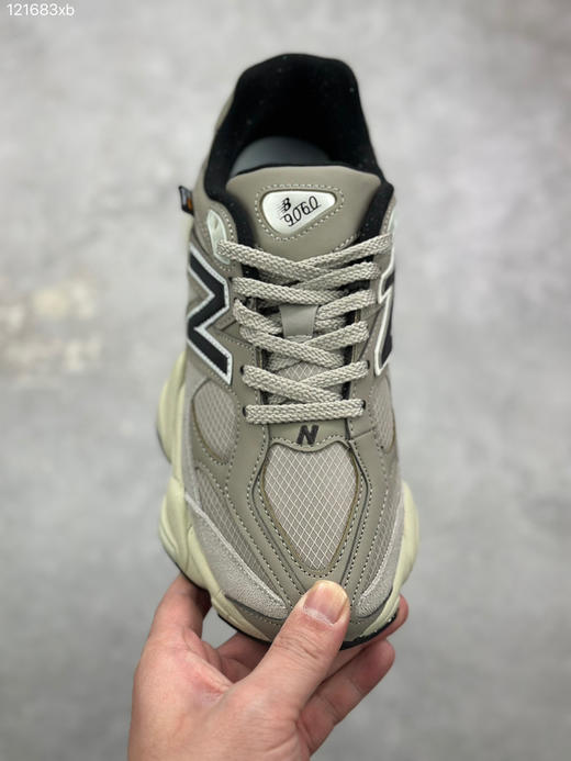 春季特惠💰390 新百伦New Balance NB9060 复古休闲运动慢跑鞋 商品图1