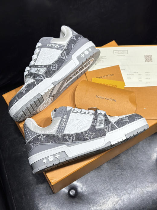 春季特惠💰570 公司级 # LV路易威登 trainer 走秀新款经典走秀新款 商品图1