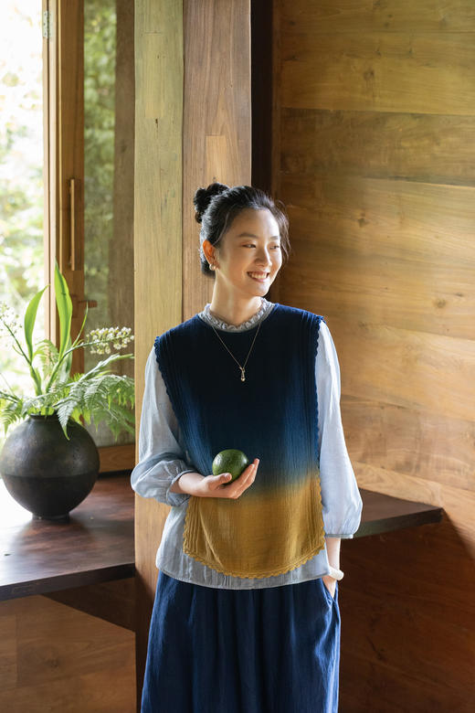 牧衣游原创 亚麻吊染马夹新款设计感复古文艺质朴渐变马甲 贝琪 商品图5