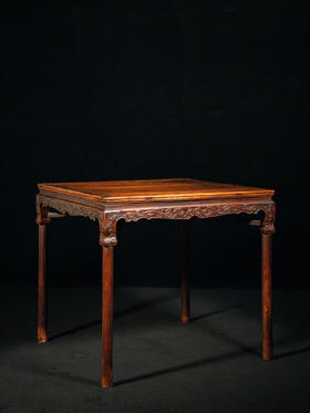 清早期	黄花梨嵌紫檀螭龙纹展腿方桌