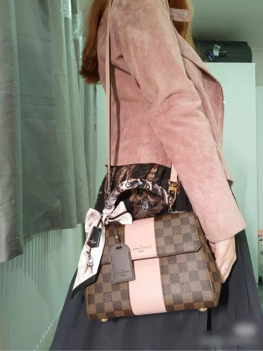 Lv Bond Street bb 棋盘格拼粉 斜挎包 商品图2