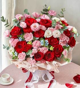 女神节专送抱抱桶礼花幸福时光