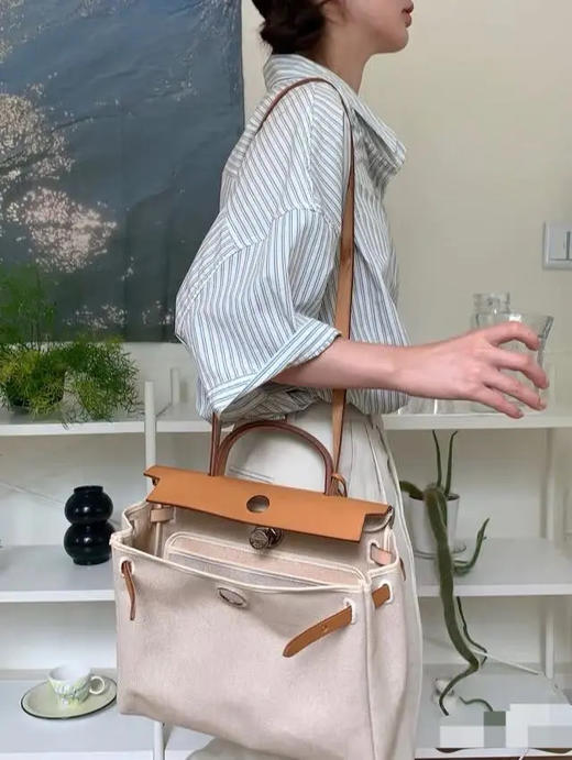 爱马仕 herbag31 帆布拼皮 米白拼棕 单肩包 商品图2