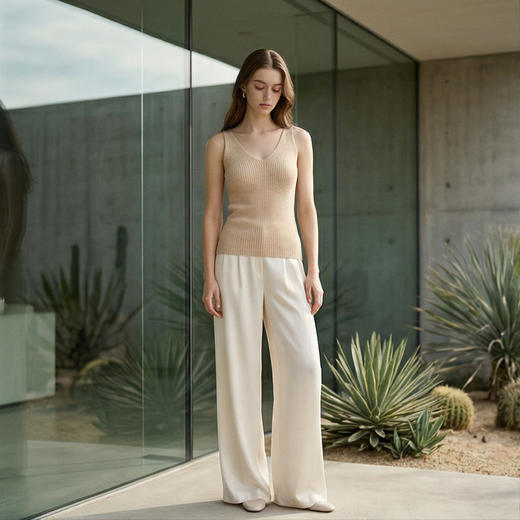 【咕咕同款】KINGDEER/KD25春夏新款气质时尚休闲圆领羊绒吊带背心 约85g L805693经典基本款/气质款/100%山羊绒鹿王 商品图1