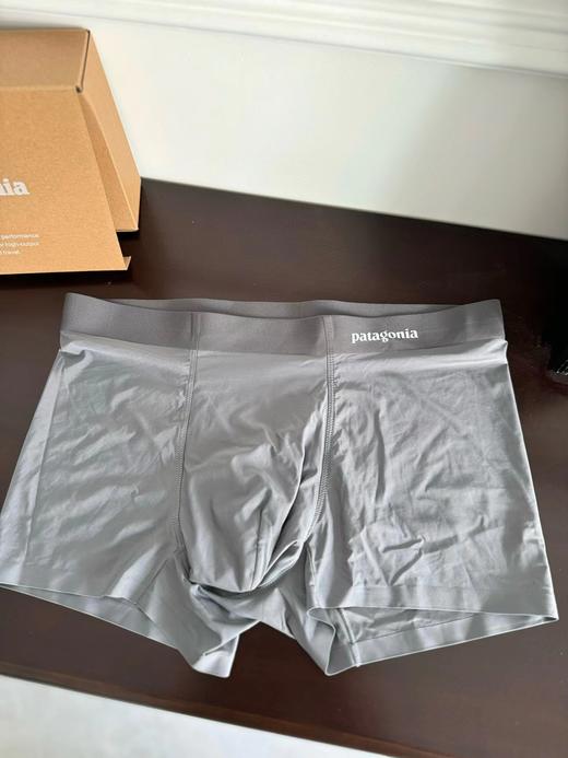 F030616一盒三条装日常排汗透气无痕压胶冰丝内裤平角内裤 商品图1