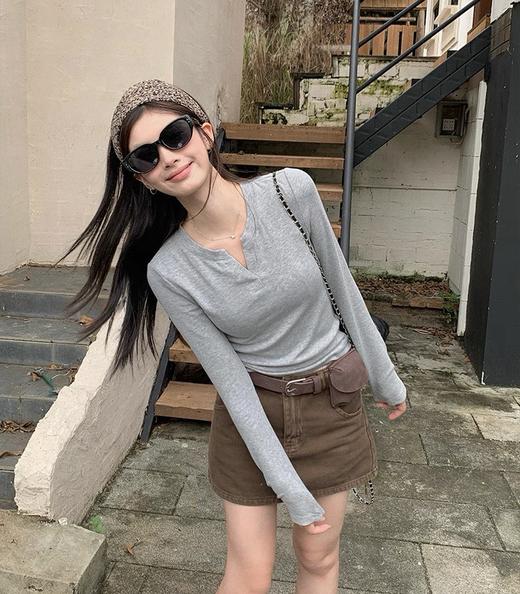 小V领修身长袖上衣-纪念日百货门店同款169151138 商品图0