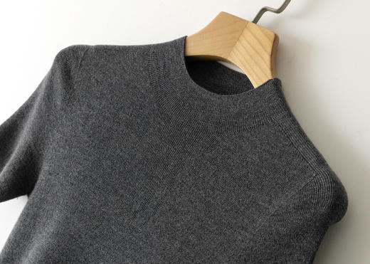【高品质私服】【60支精纺羊毛半高领短袖】春夏贴身穿软糯不闷，微光若隐若现，基础款也显贵气YS88159【仅限签收48小时内退换】-CC 商品图8