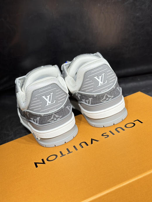 春季特惠💰570 公司级 # LV路易威登 trainer 走秀新款经典走秀新款 商品图2