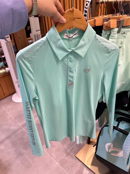 兔耳朵🐰家春夏新款薄款印花长袖polo衫来了！今夏我不允许时髦的高球小姐姐谁还没有最in的薄荷绿🍃！这款小衫设计的恰到好处，看似简单，N处印花，细节重工打造！ 商品图1