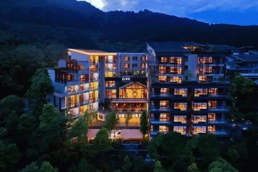 【踏春福利·禅驿酒店CHAO值回归】仅299元享禅驿9店通兑，七里坪、黑竹沟、乐山、凤仪湾、蜀南竹海…随心玩，周末清明不加价！ 商品图0