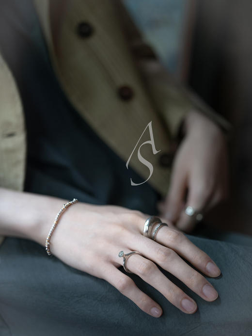 Rosa Maria 26SS BRENNY 锤纹手工银戒 商品图3
