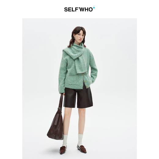 SELFWHO100%绵羊皮复古A字中短皮裤女2026春季新款琥珀流光休闲裤 商品图2