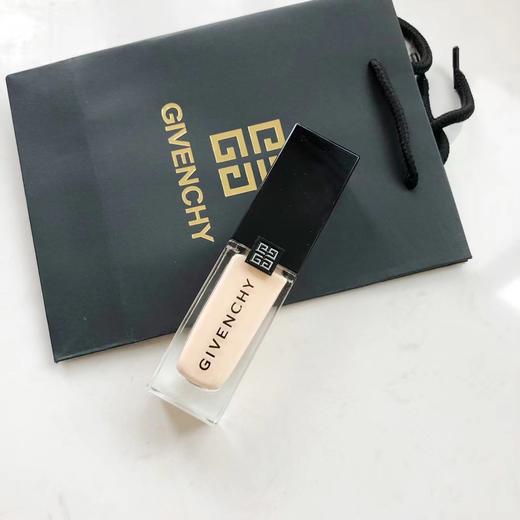 F0306118“暗皮救星”控油轻薄有光泽不卡纹持久遮瑕柔光粉底液30ml 商品图5