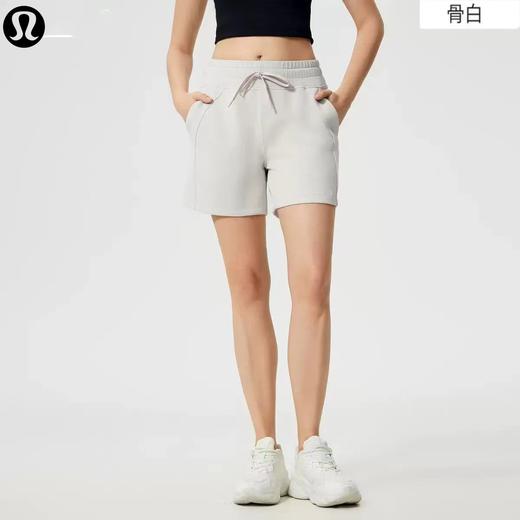F030667夏季吸湿排汗健身跑步运动短裤女休闲通勤松紧腰宽松瑜伽裤 商品图5