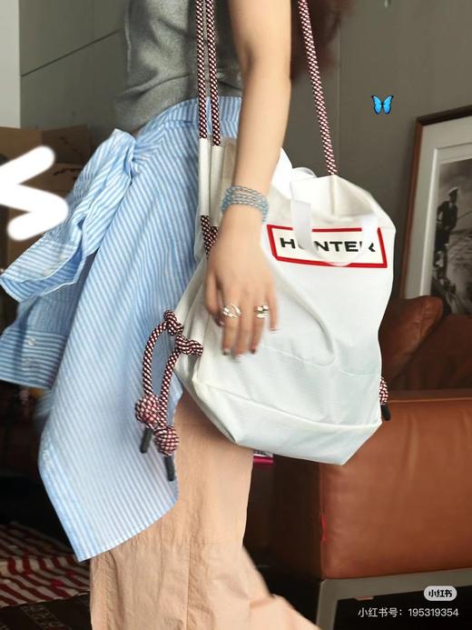 F030655户外露营通勤轻便舒适斜挎单肩手提包防泼水托特包 商品图6