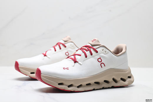 昂跑On Cloudtilt轻量休闲运动跑步鞋 商品图3