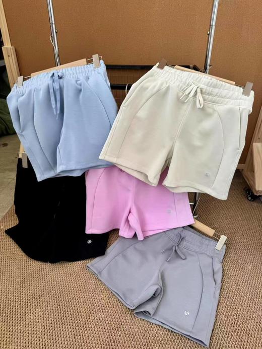 F030667夏季吸湿排汗健身跑步运动短裤女休闲通勤松紧腰宽松瑜伽裤 商品图0