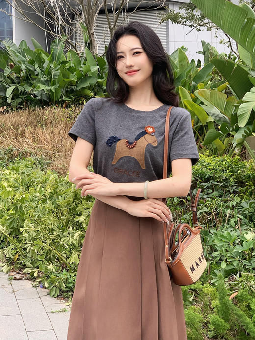 【百图lulu定制】【马上有福T恤】刺绣木马 佛珠钉珠 好寓意 短袖T恤 商品图2