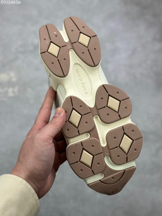 春季特惠💰390 新百伦New Balance NB9060 复古休闲运动慢跑鞋 商品图8