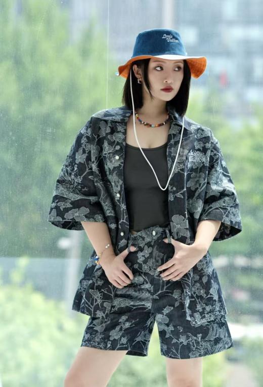 驴家25ss花卉刺绣字母logo牛仔短袖（DY） 商品图1