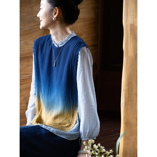 牧衣游原创 亚麻吊染马夹新款设计感复古文艺质朴渐变马甲 贝琪 商品图3