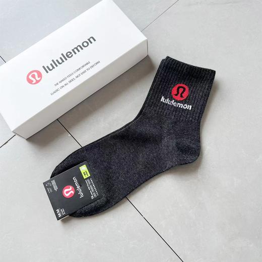 F030695春季新款运动休闲干爽透气吸湿袜子中筒五双盒装 商品图7