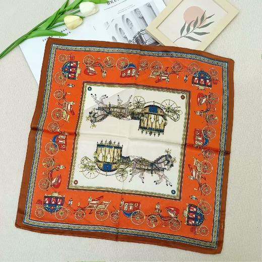 3F勃戈俏尔雅方巾 商品图0