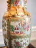 独角鹿西洋古董19世纪中国外销出品广彩庭院仕女图配铜鎏金底座螭龙狮首耳瓷瓶台灯 商品缩略图4