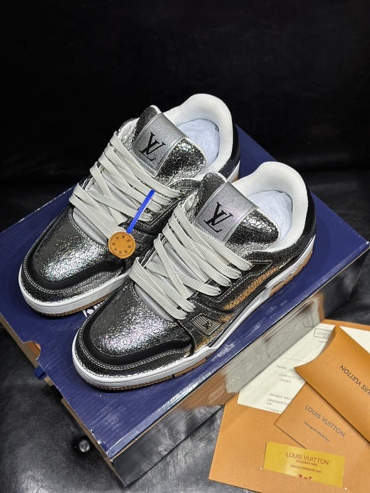 春季特惠💰650 公司级 LV 路易威登 trainer 走秀新款经典走秀新款 商品图0