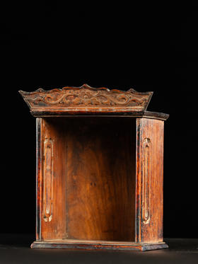 清	黄花梨毗卢顶花卉纹小佛龛