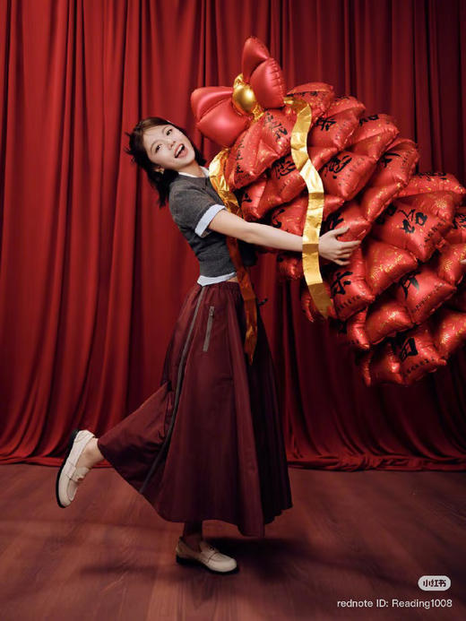 36-3 排他性独家圆正 赵今麦 Miu科技面料 酒红色外套/短裤/半身长裙 商品图10