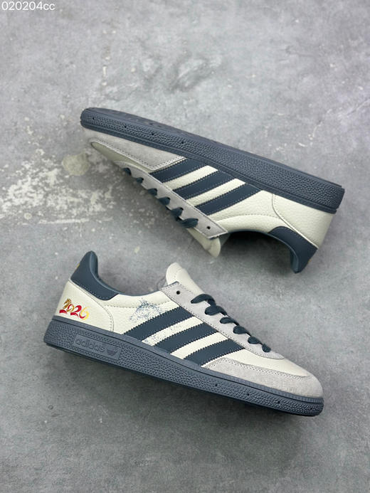 春季特惠💰420 马年限定 # AD Samba 2026 德训鞋
每个条纹嵌入马纹暗纹 商品图4
