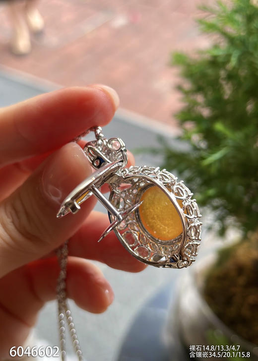 6046602，黄翡蛋面吊坠。具体价格微信咨询 商品图7