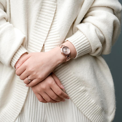 西铁城日本官方正品xC系列新款舒博钛光动能多局电波手表女ES9468-51W 商品图8