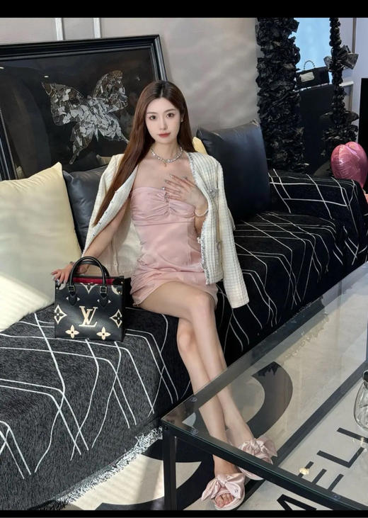 LV on the go 小号 黑白印花 牛皮 单肩包 商品图1