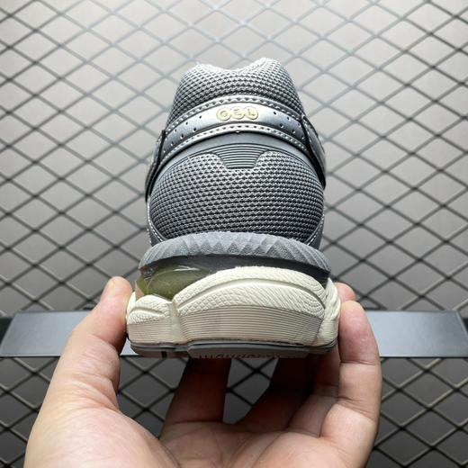 春季特惠💰390 Asics Gel-Cumulus 16 亚瑟士 网面低帮休闲运动鞋 商品图1
