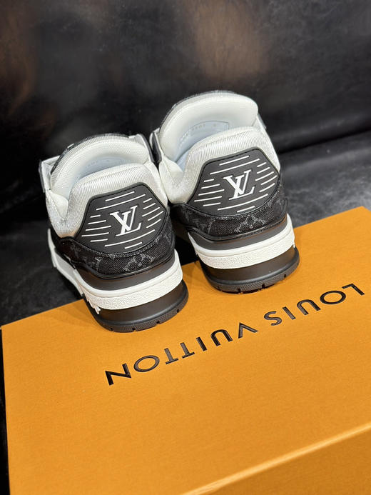 春季特惠💰570 公司级 # LV路易威登 trainer 走秀新款经典走秀新款 商品图2