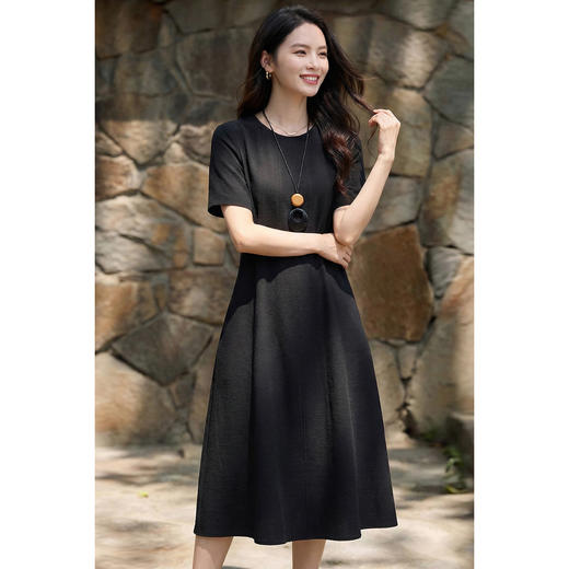 米思阳【极简风长裙】2026春夏新款时尚优雅圆领连衣裙纯色长裙1366 商品图1